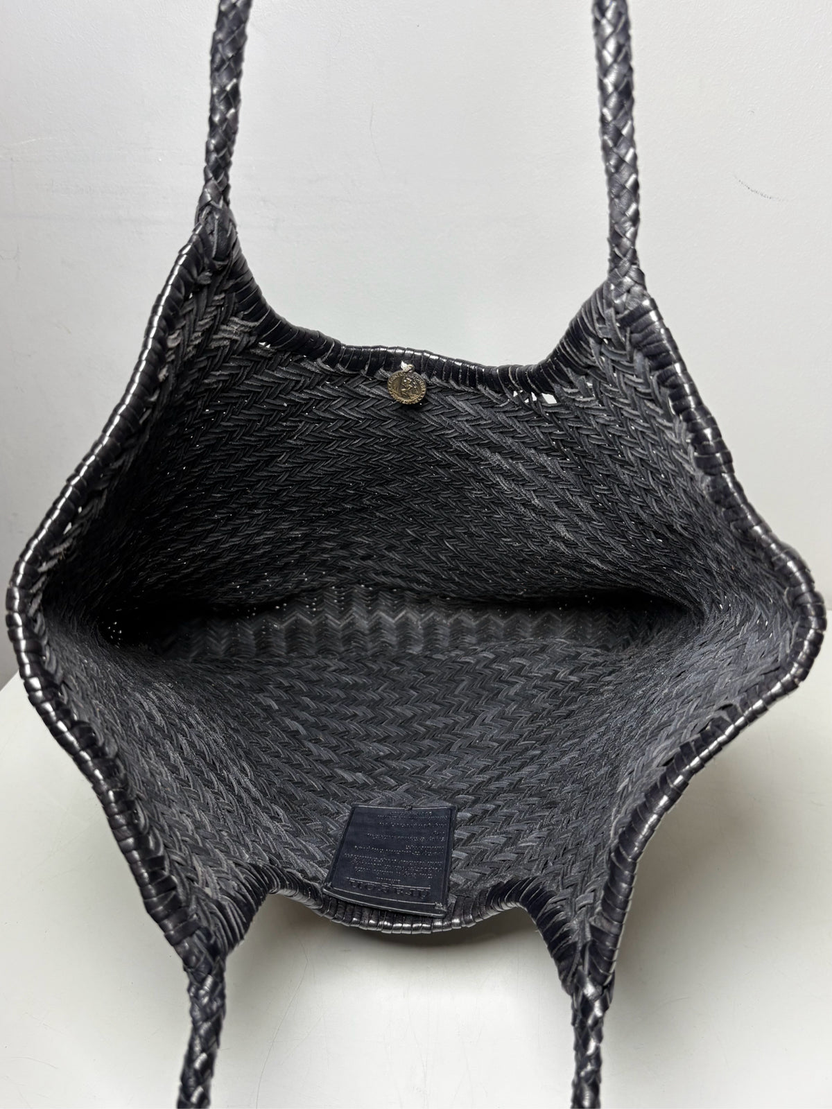 Women's Dragon Diffusion Black Handwoven Leather NS Diagonal Pre-Owned Basket Tote Bag