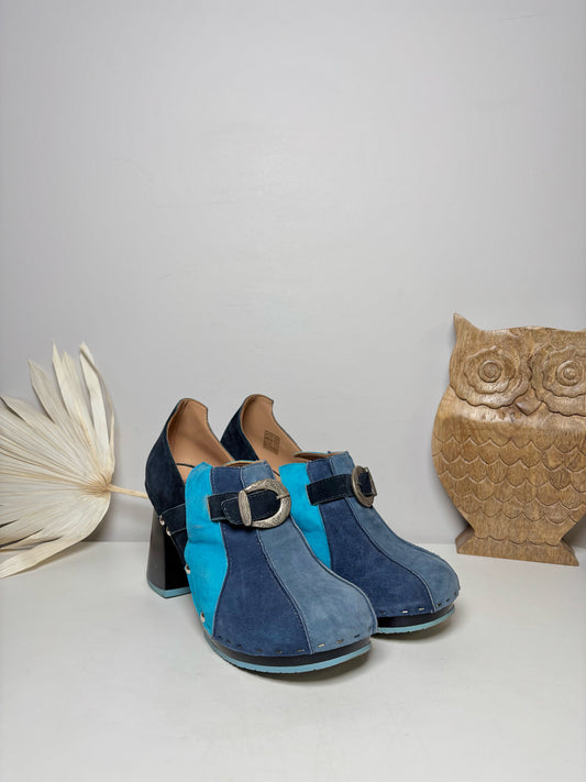 W Shoe Size 8 John Fluevog Blue, Turquoise Leather Suede Heels