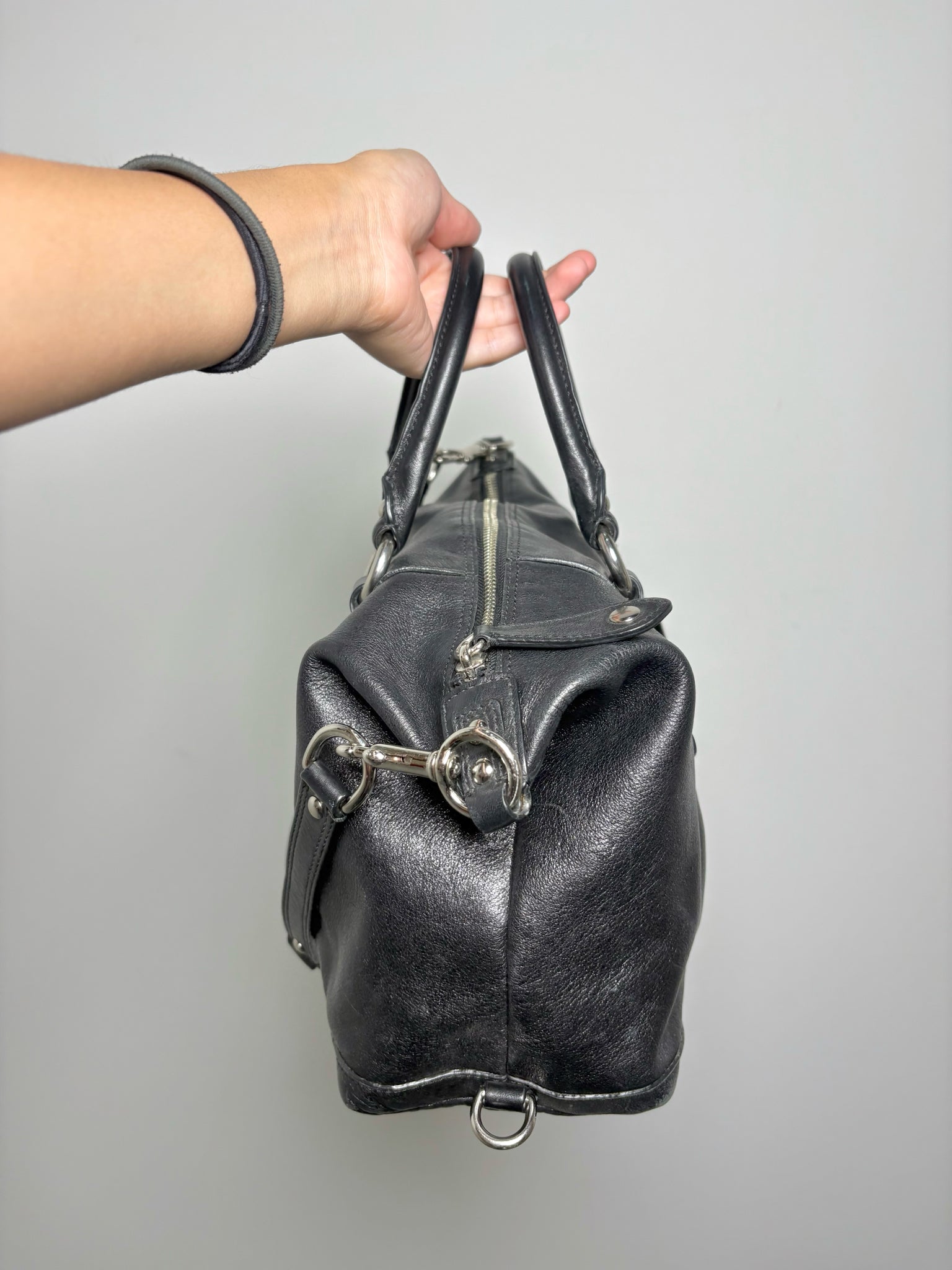 COACH マディソンパテントレザーサブリナ ハンドバッグ 黒 エナメル　y2k Coach Leather Black Cowhide Madison Sabrina Satchel Y2K Purse