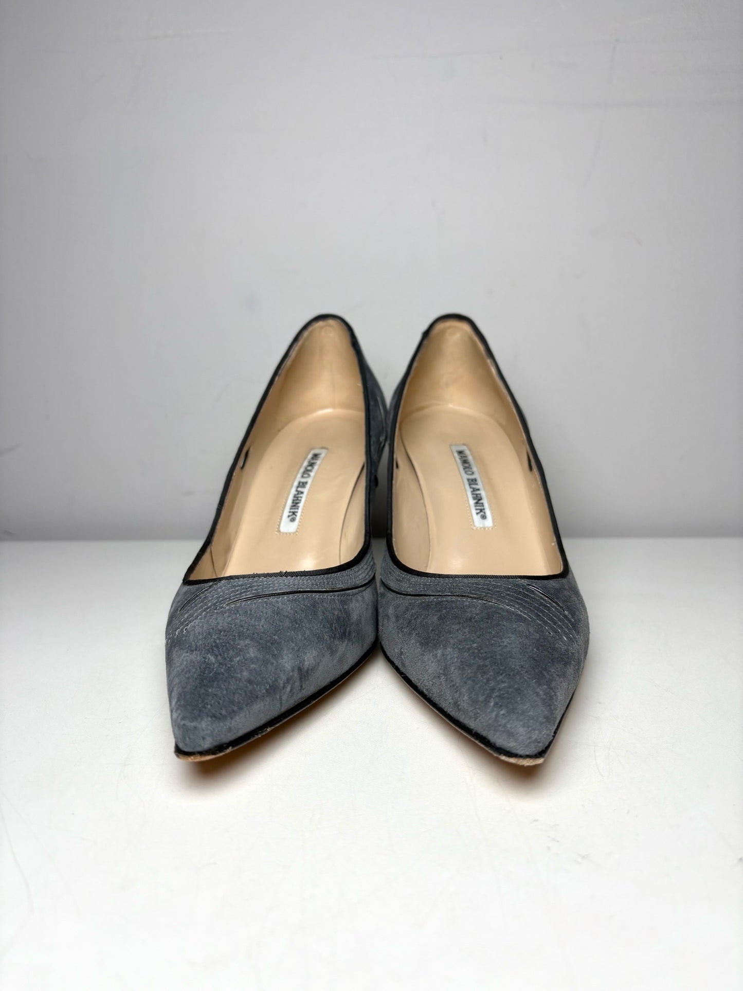 W Shoe Size 39 Manolo Blahnik Rela Grey Suede Pre-owned Pump