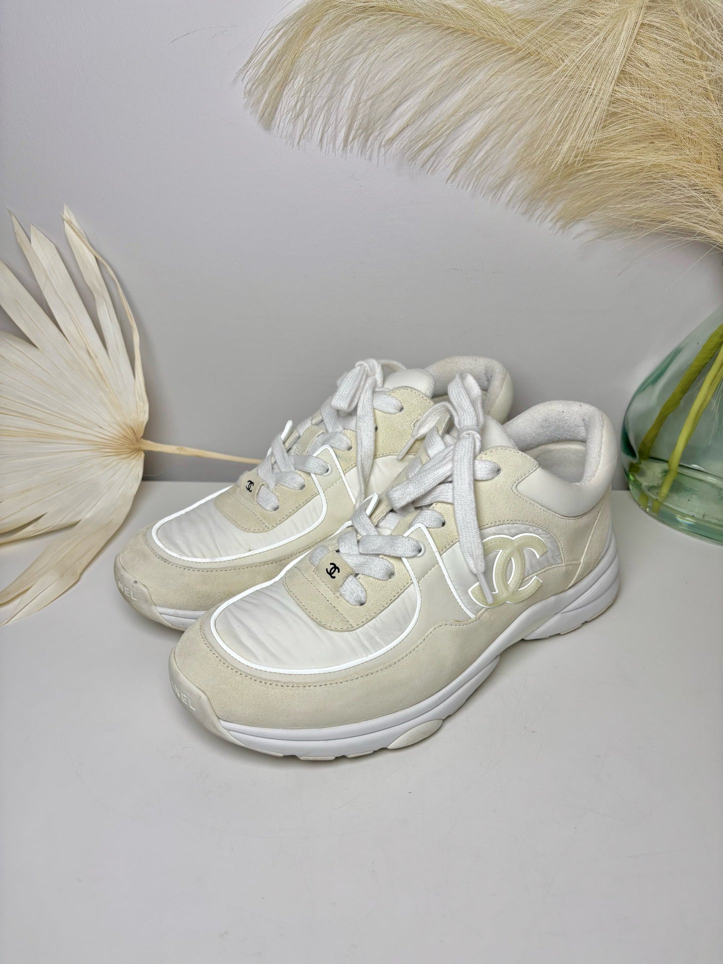 W Shoe Size 9.5 Chanel White Leather Suede Tennis shoes