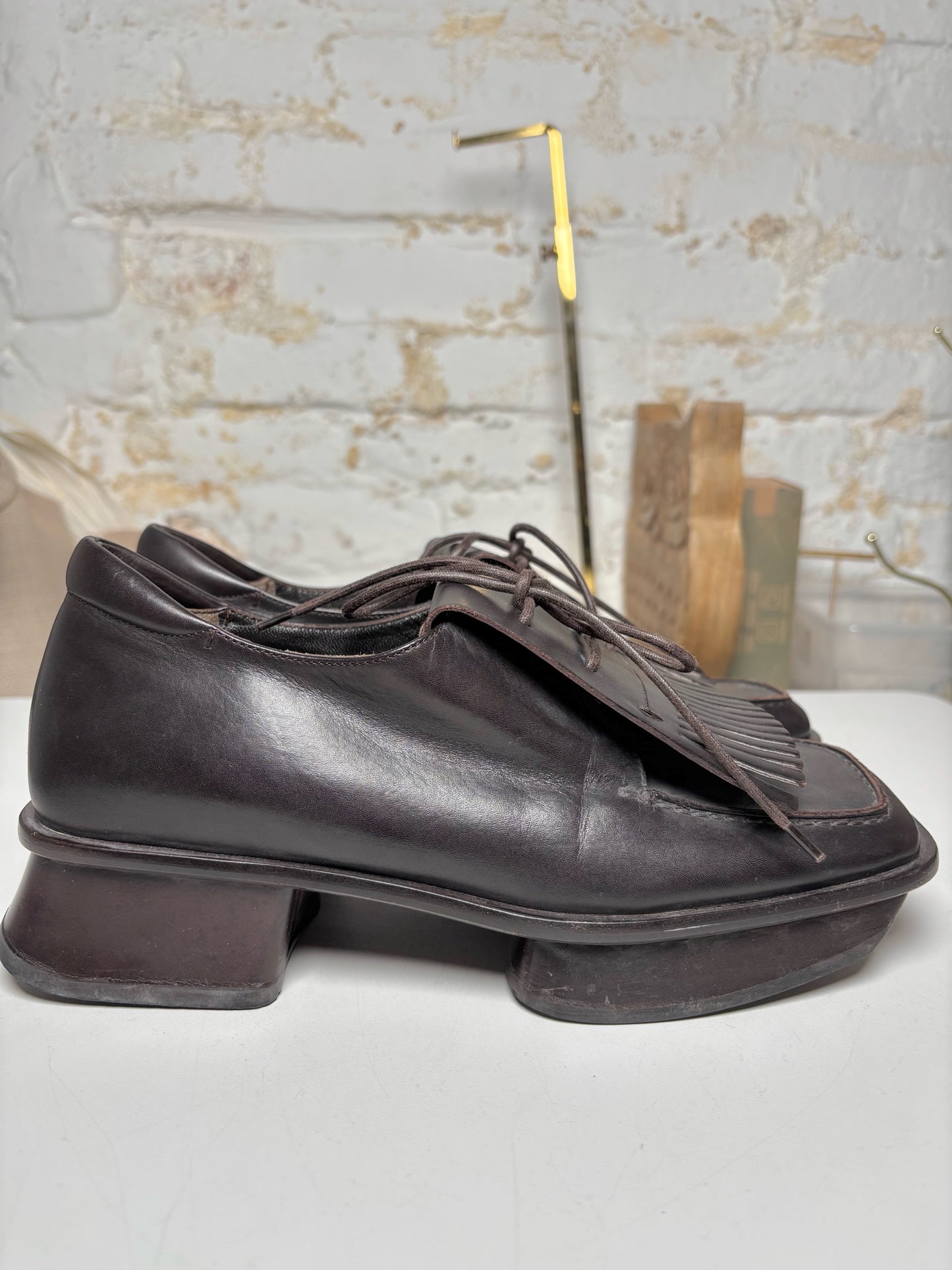 W Shoe Size 37 (6.5) Prada Brown Leather Cowhide Loafers