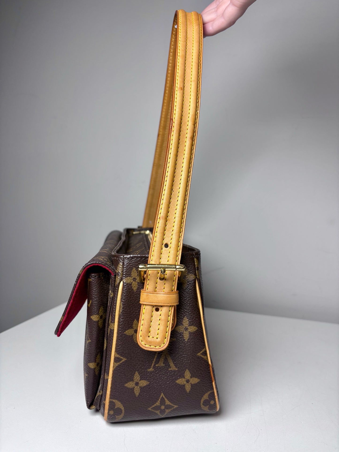 Louis Vuitton Vivacite MM Monogram Coated Canvas Authentic Bag Pre-owned