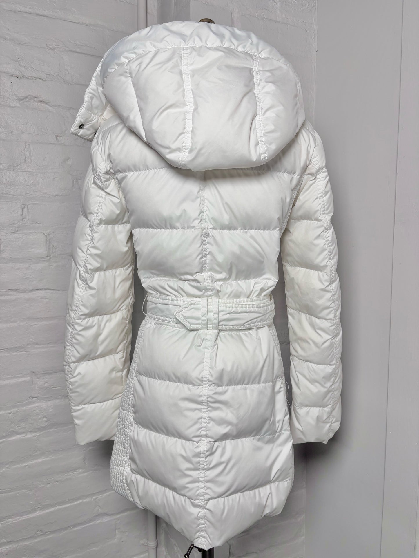 Women Size XS Burberry Brit White Goose Down Puffer Belted Coat