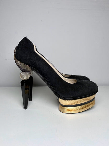 W Shoe Size 40 (10, US) Gianfranco Ferre Black Suede Vintage Heels