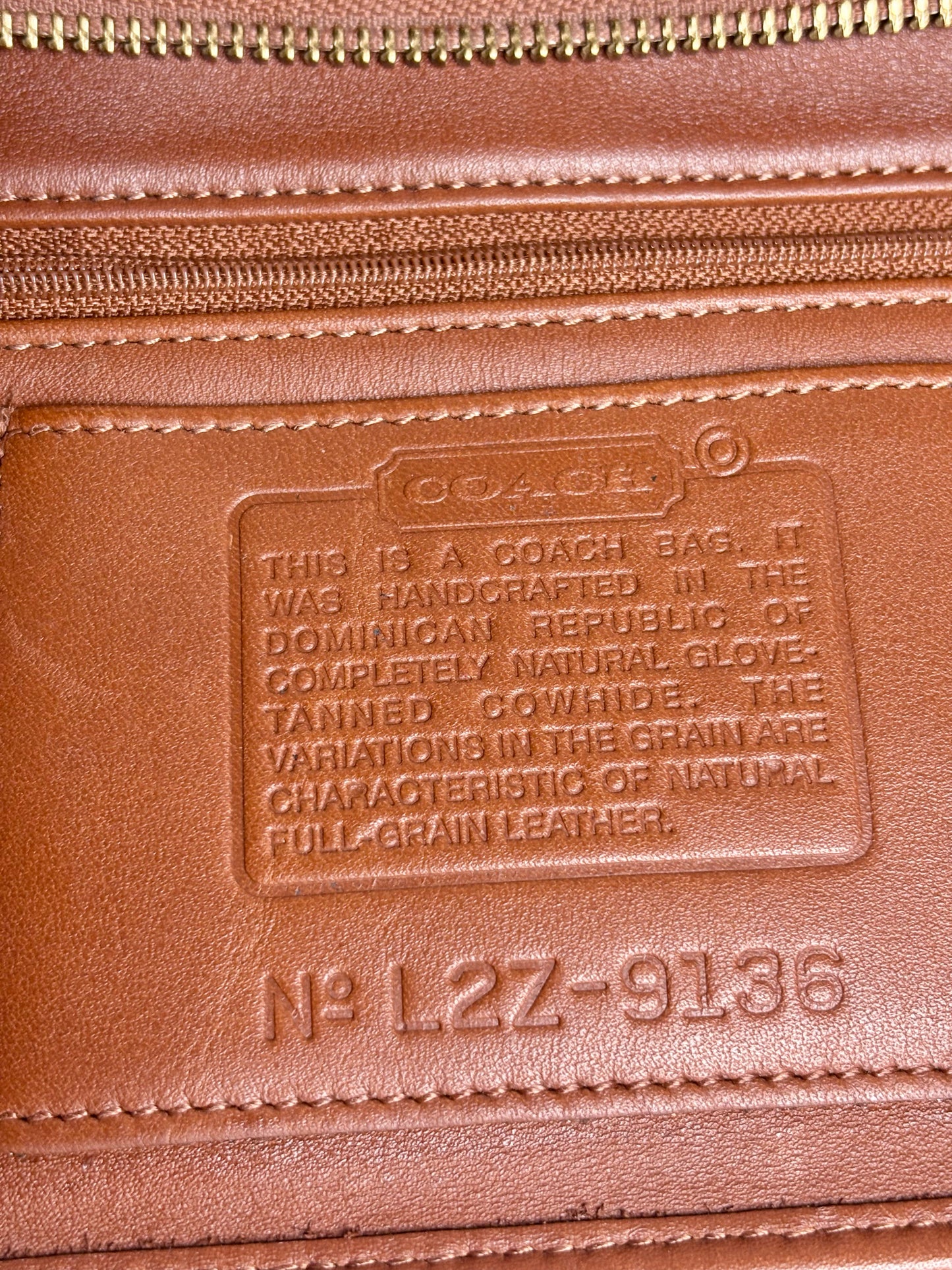 Coach Solid Vintage Leather Pre-owned Caramel Brown Genuine Leather Small Purse