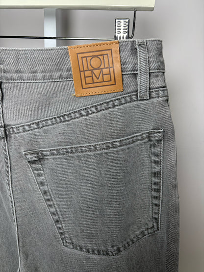 Women Size 27 (4) Toteme Gray Solid Denim NWT Classic Cut Jeans