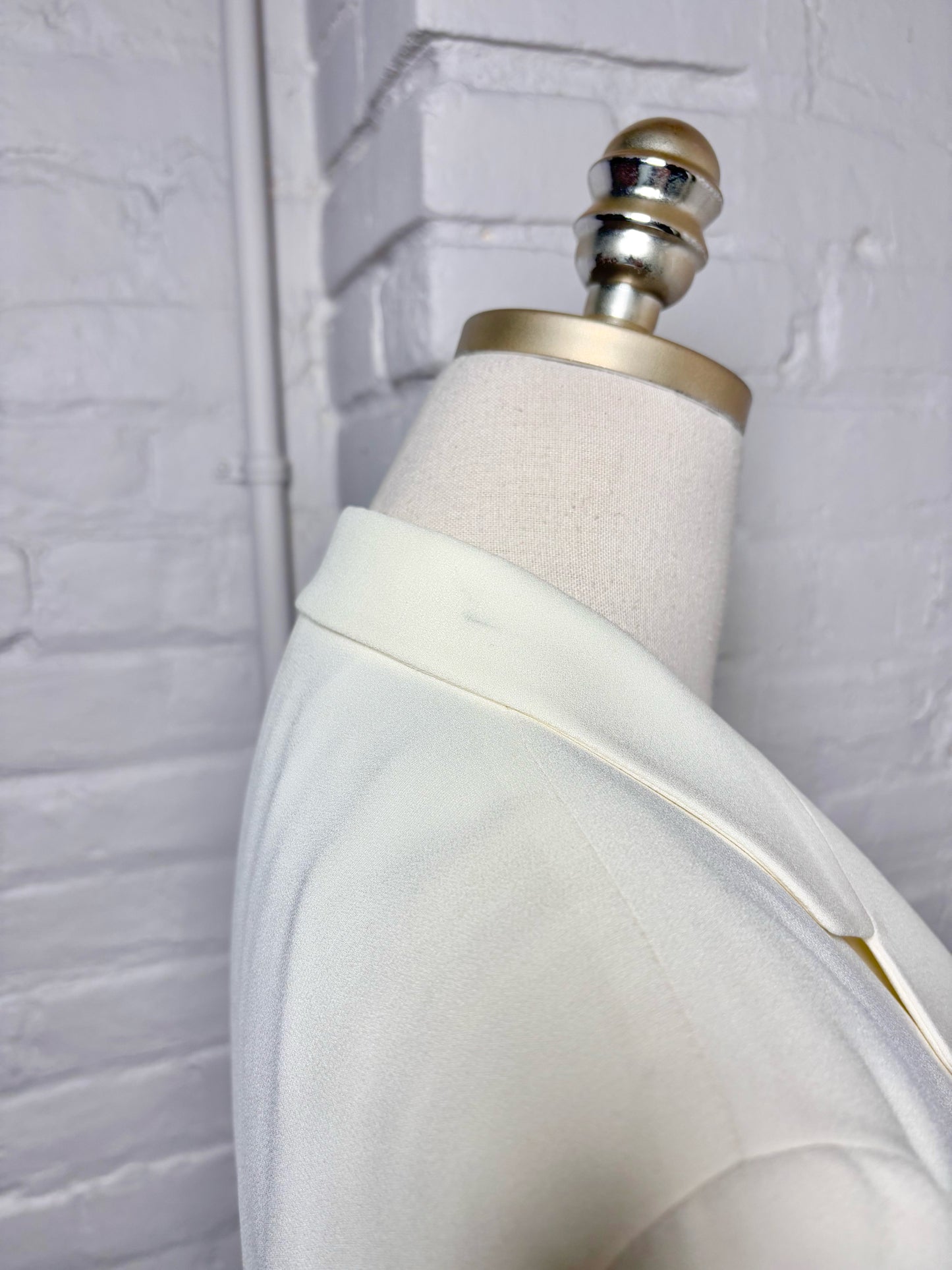 Women Size 42 ( 6 US) Emporio Armani Cream Long Jacket