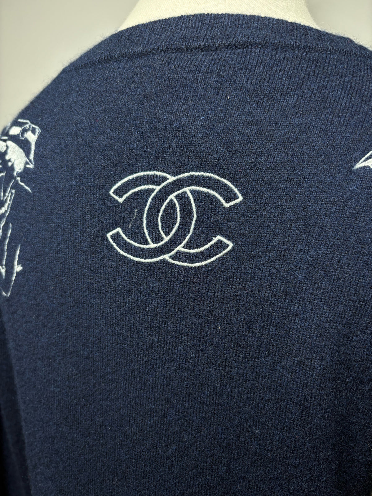 Women's Chanel 2012 Mademoiselle Coco Chanel Embroidered Blue Pure Cashmere Pre-Owned Sweater
