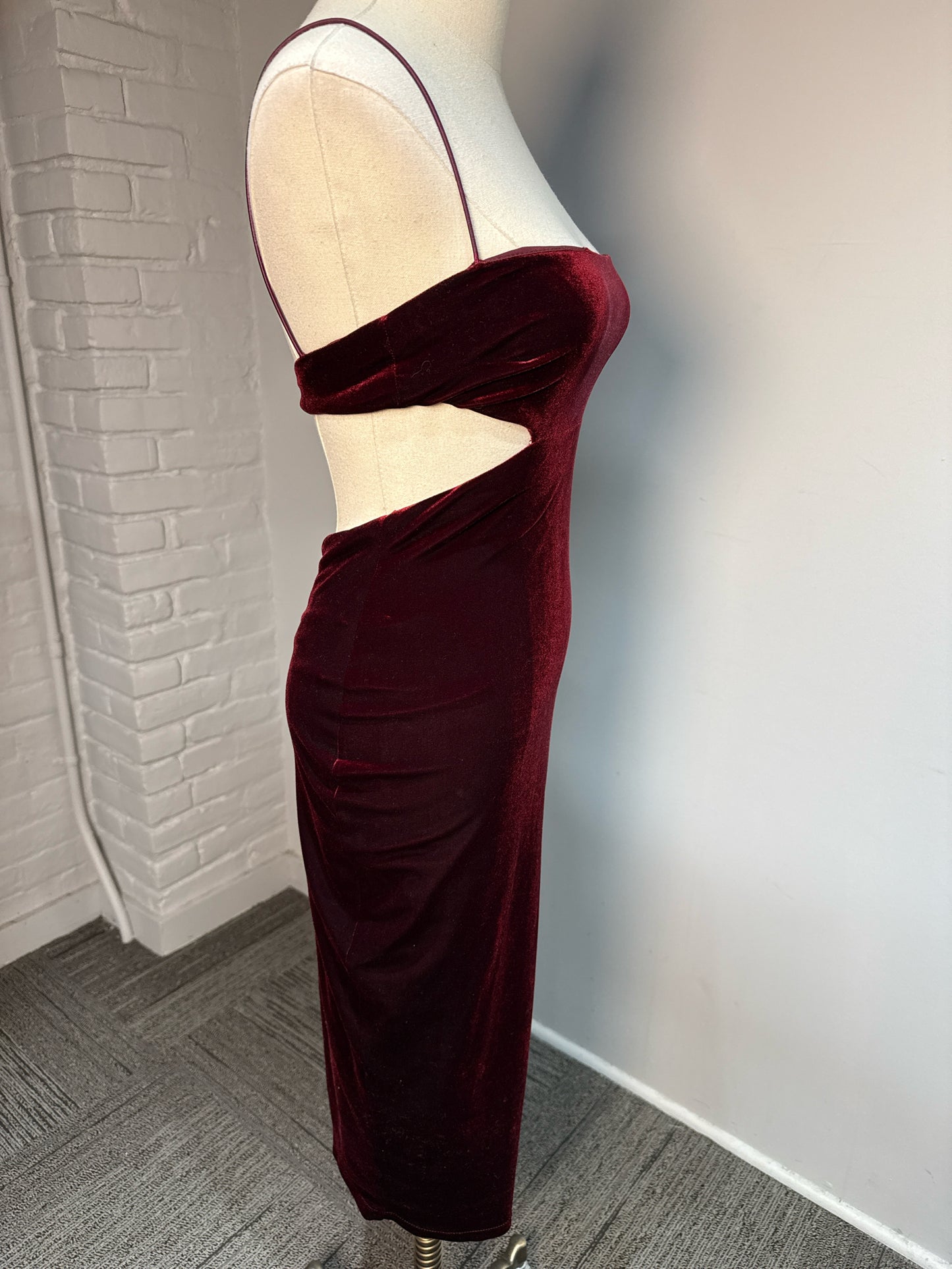 Women Size S Nookie Burgundy Velvet Cocktail Midi Dress
