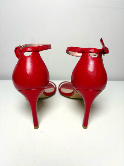 W Shoe Size 8.5 Stuart Weitzman Classic Red Leather Pre-owned Sandal