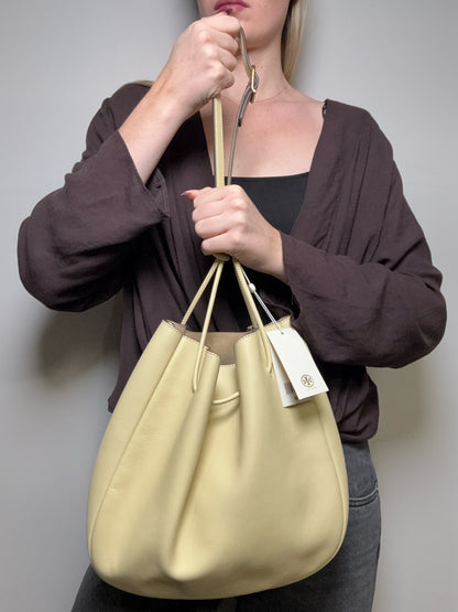 Women's Tory Burch 151 Mercer Hobo Buttermilk Leather NWT Pre-Owned Shoulder Bag