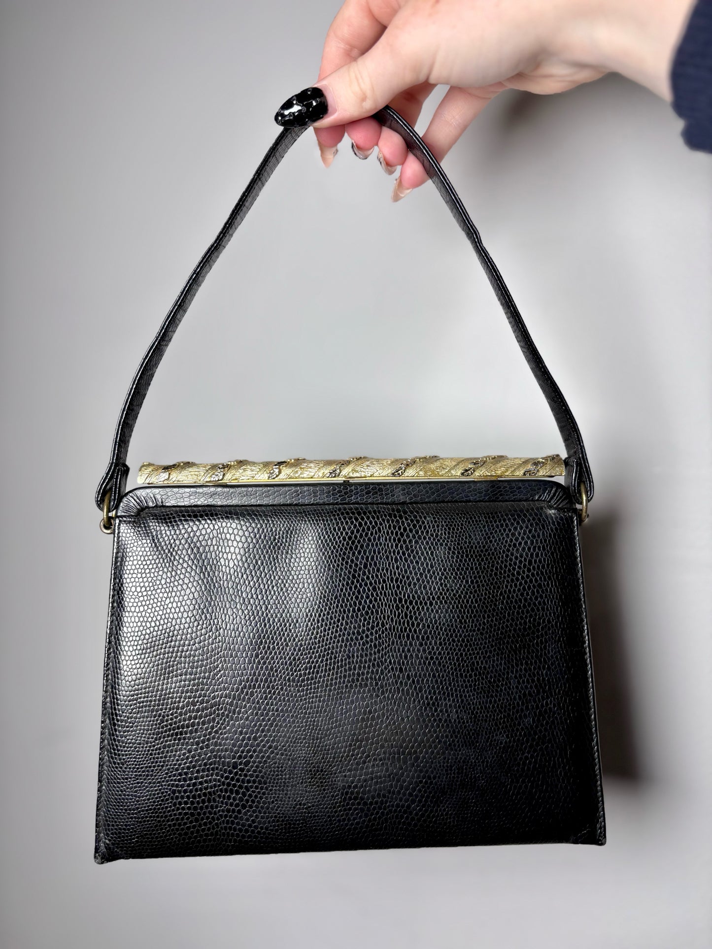 Bags by Supreme Solid Vintage Leather Pre-owned Black Evening Purse