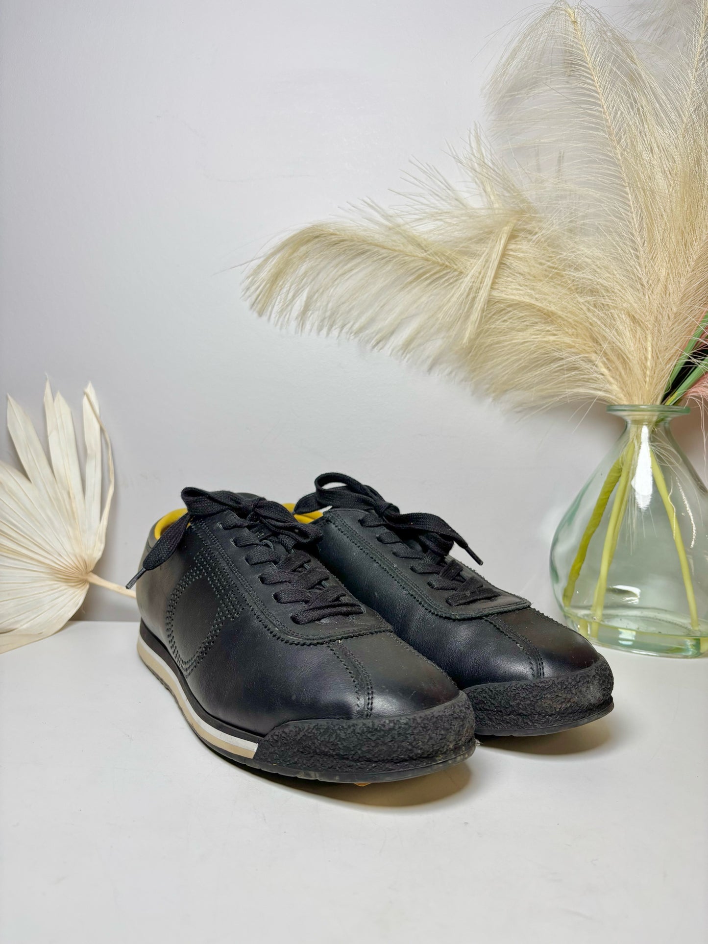 Salvatore Ferragamo Black Leather Solid Size 10 Men's Shoes