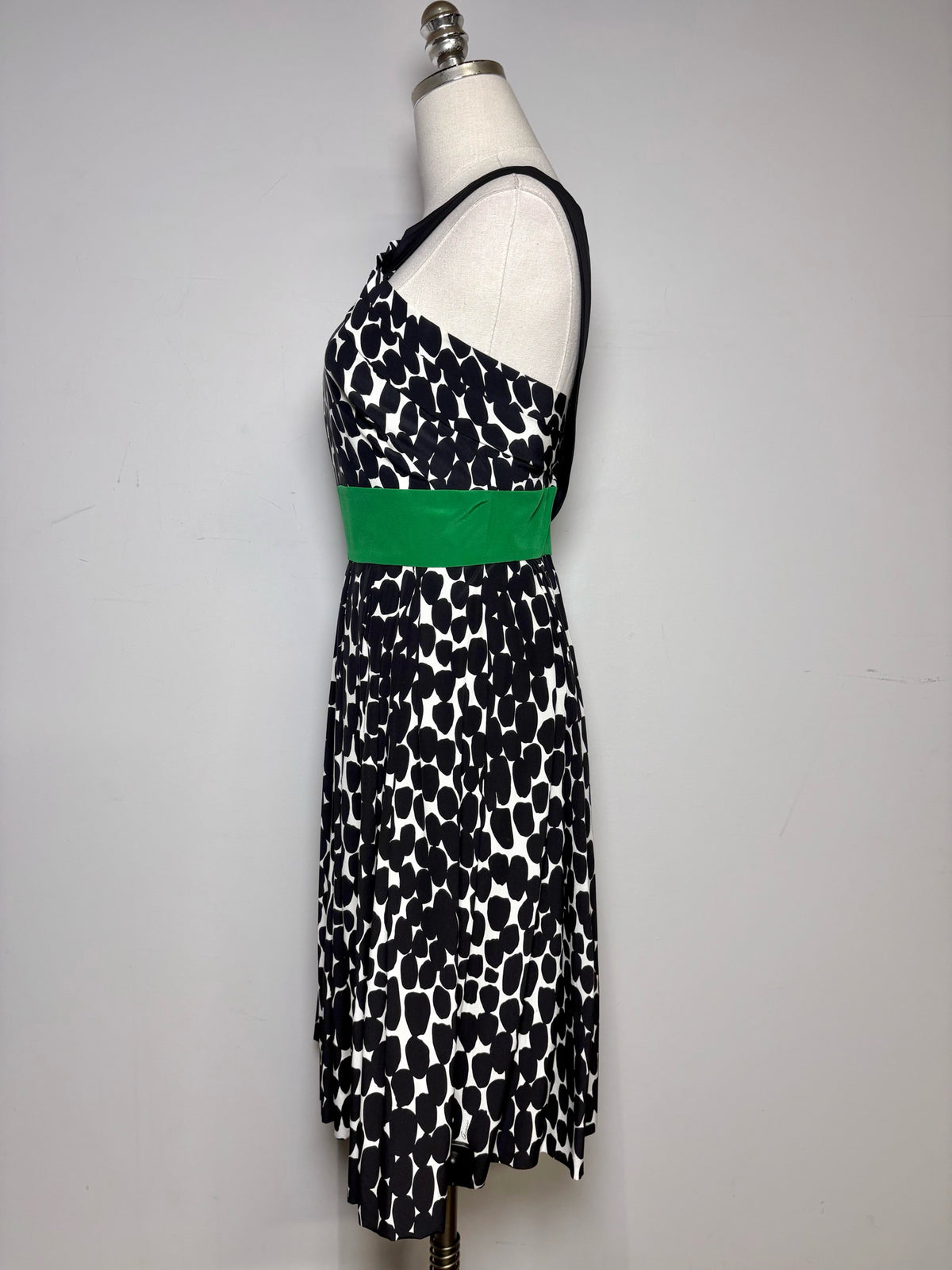 Women Size 38 (2 US) Gucci Black, Green, White Geometric Dot Women's Dress
