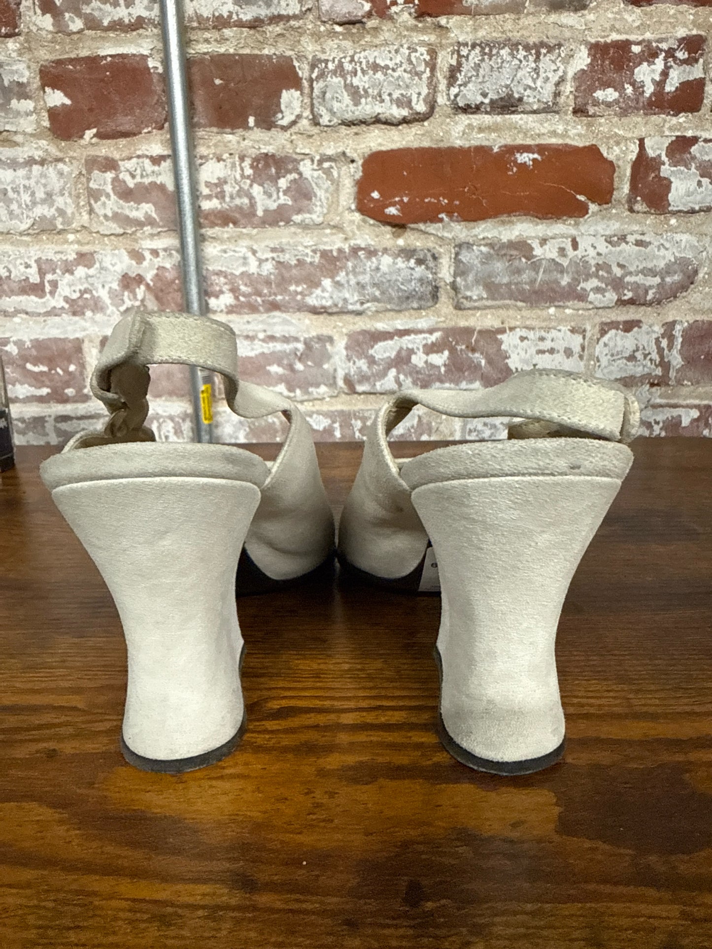 W Shoe Size 38 (8.5 US) Prada Bone/Cream Suede Curved Block Heel