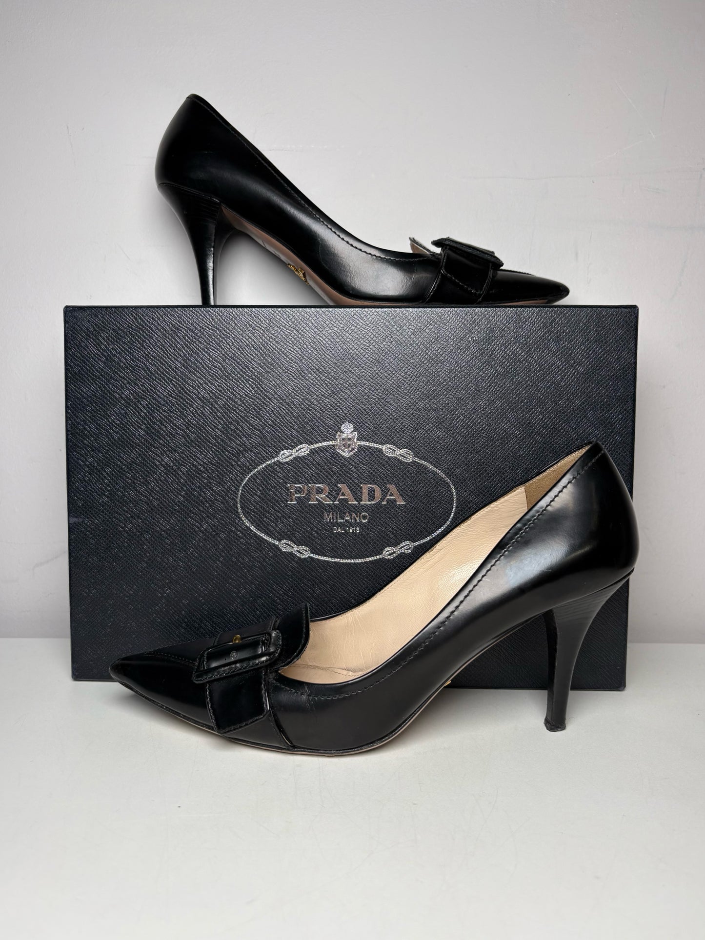 W Shoe Size 38.5 Prada Black Leather Genuine Leather Women's Vintage Heels