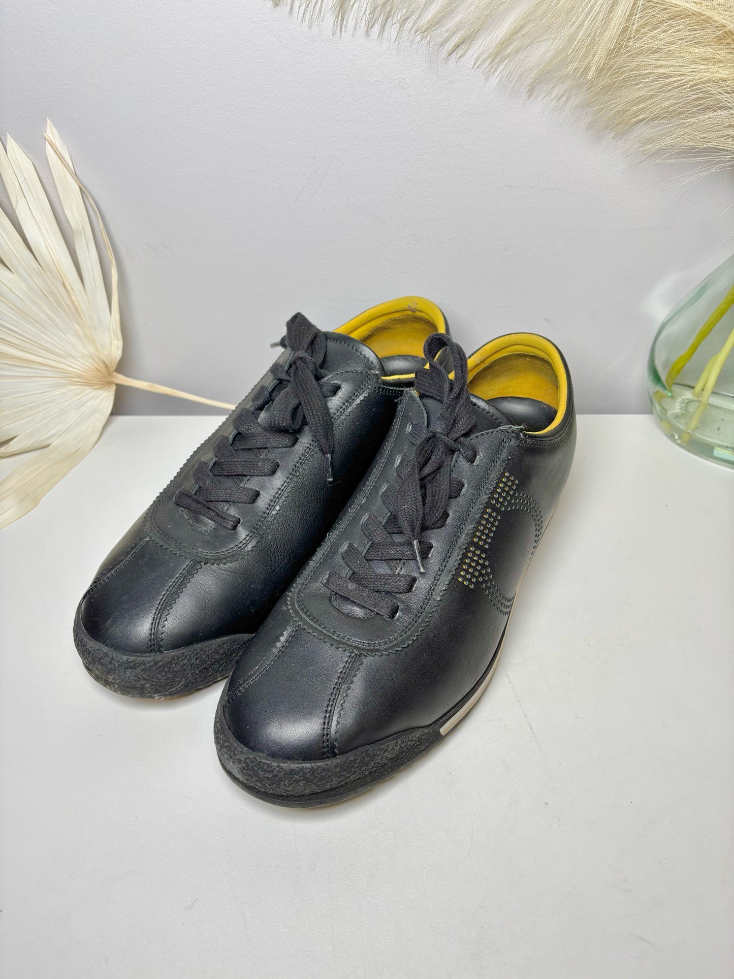Salvatore Ferragamo Black Leather Solid Size 10 Men's Shoes