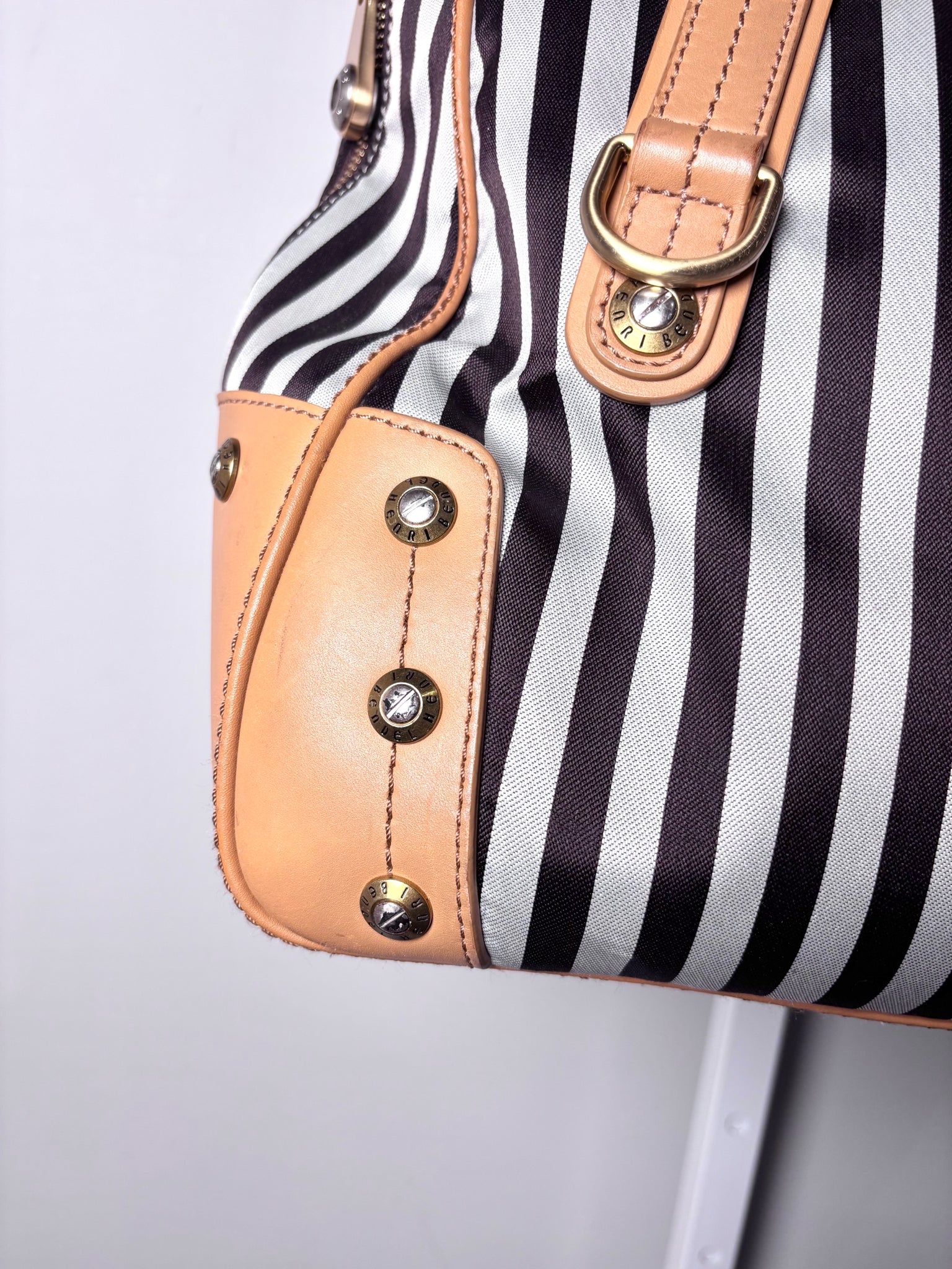 henri bendel travel tote bag Henri Bendel Signature Centennial Strip 712 5th Ave Tote Pre-owned Purse