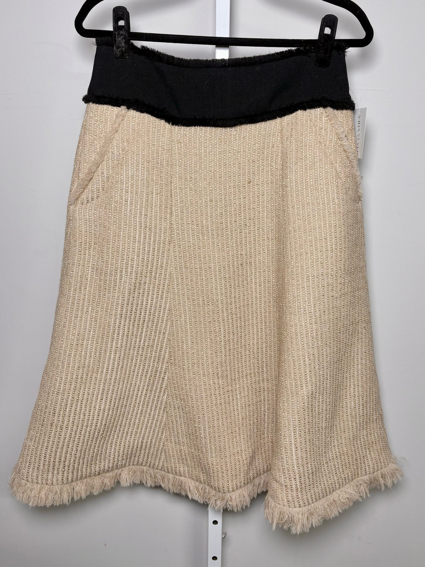 Women Size 8 Tory Burch Gold, black, cream Tweed Skirt