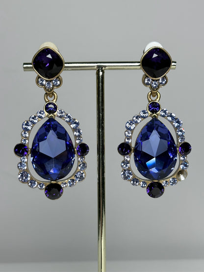 Oscar de la Renta Pre-owned Purple Crystal Glass Purple Earrings