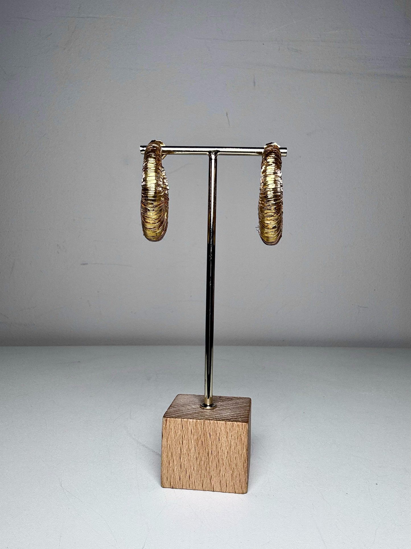 Rebecca de Ravenel Gold, Gold-plated Crescent Earrings