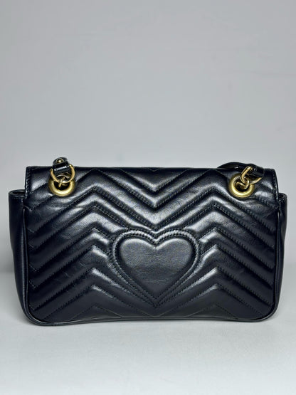 Gucci GG Marmont Flap Quilted Medium Leather Pre-owned Black Lambskin Purse