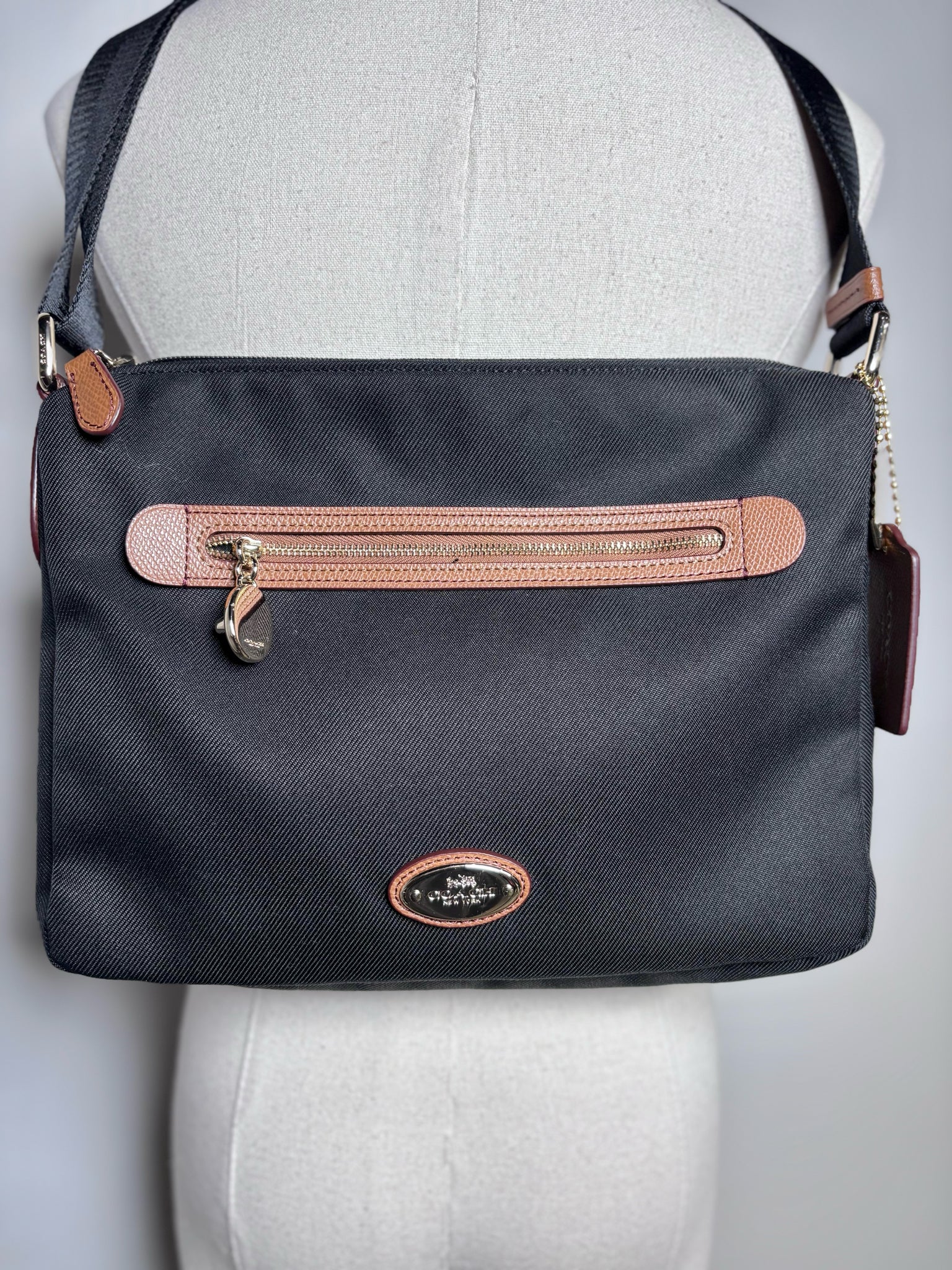 coach canvas sawyer backpack Coach Sawyer Canvas, Leather Trim Pre-owned Black, Brown Crossbody