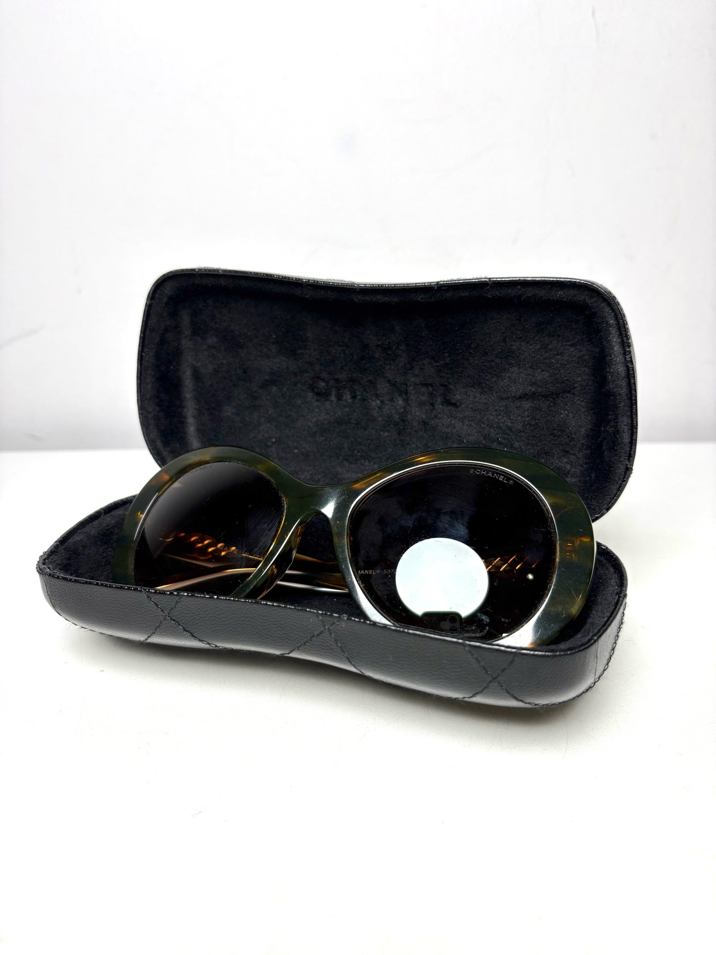 Chanel Pre-owned Brown Acetate Sunglasses