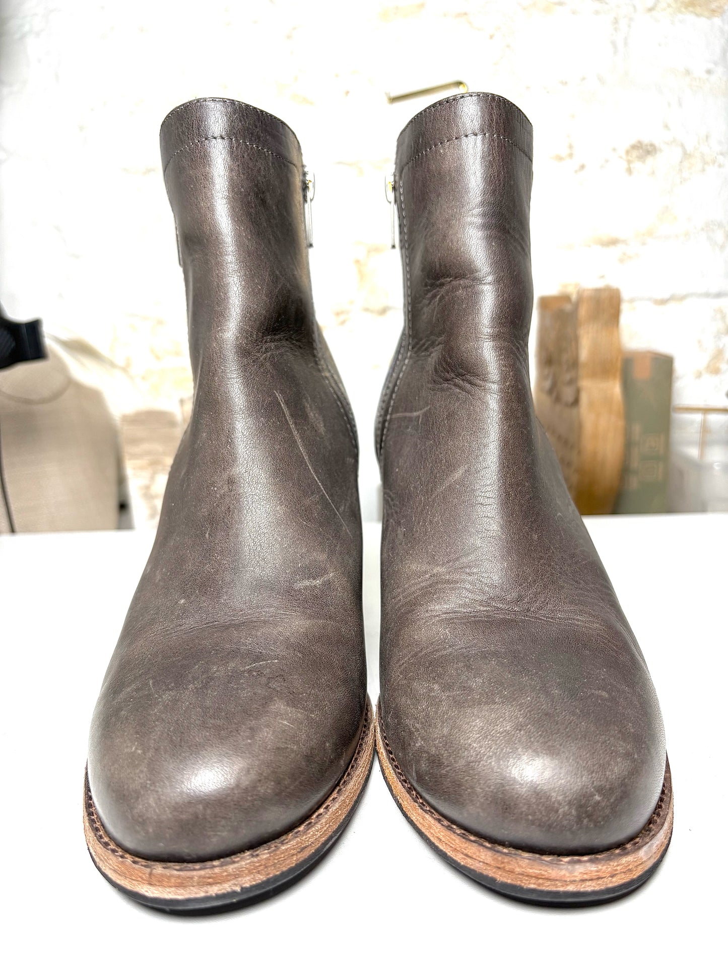 W Shoe Size 10 Frye Gray Leather Pre-owned Boots