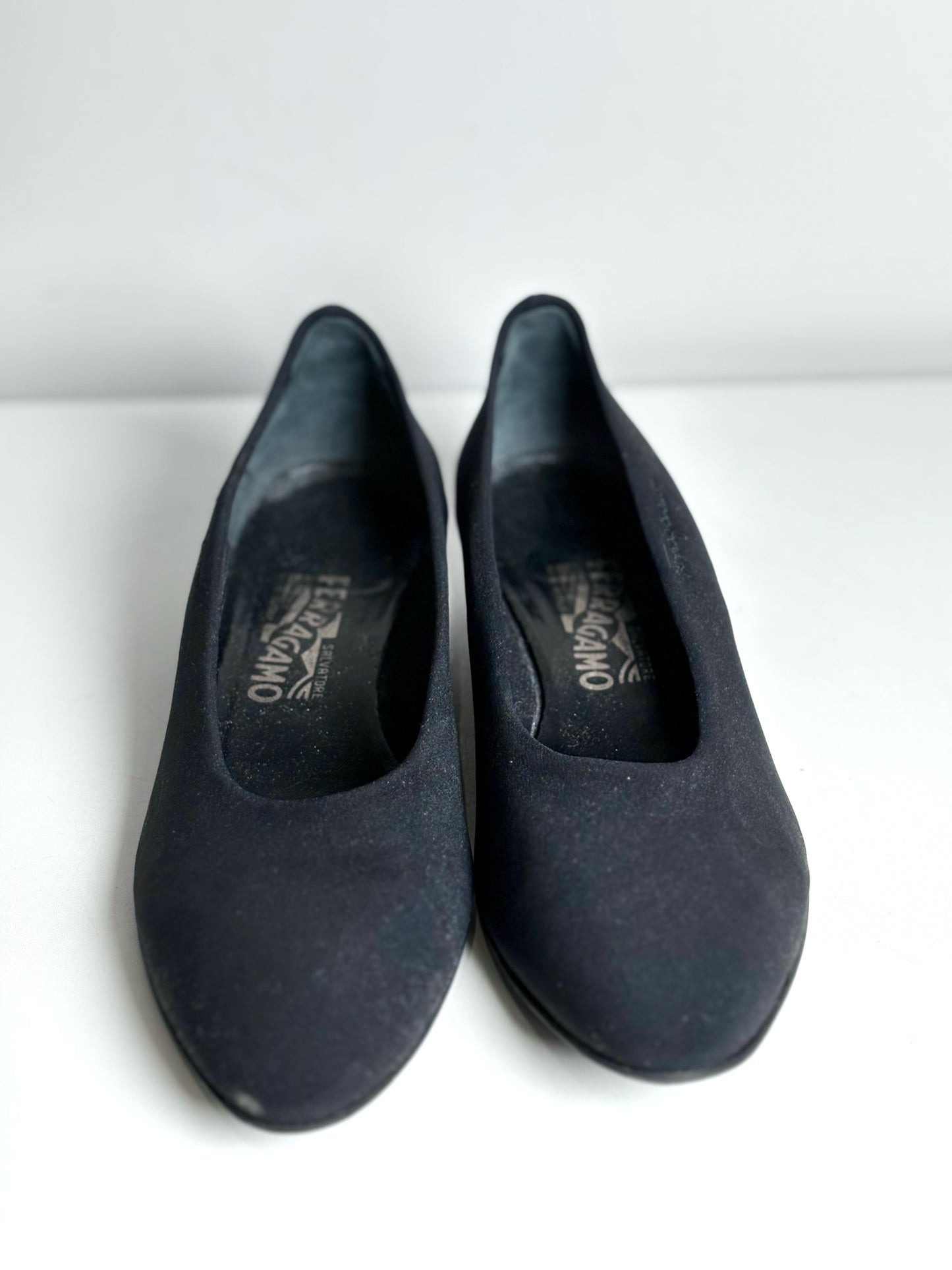 W Shoe Size 8 Ferragamo Black Flats