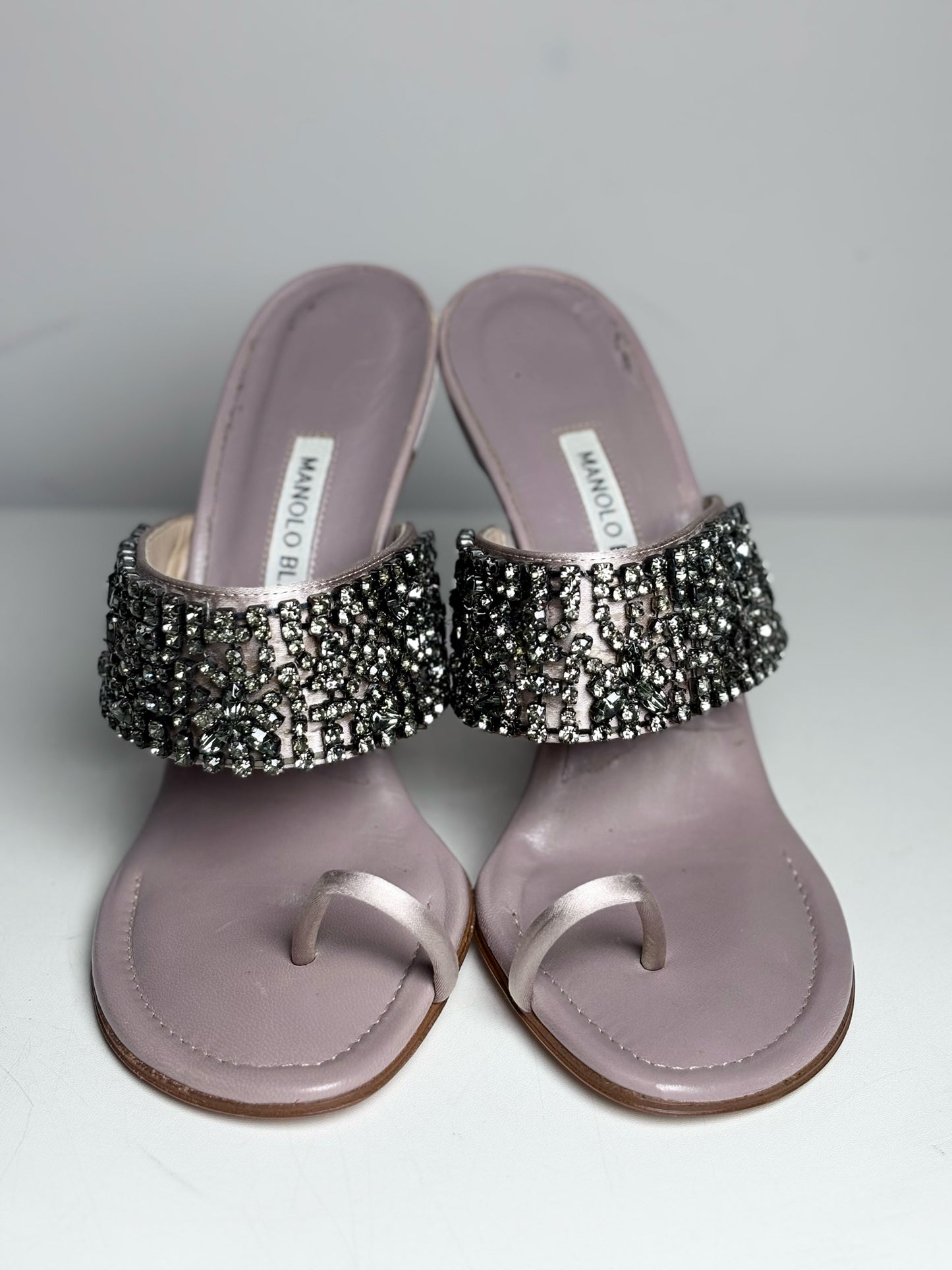 W Shoe Size 38 (7.5 - 8) Manolo Blahnik Skyscan Model Mauve Leather Heels, Pre-owned