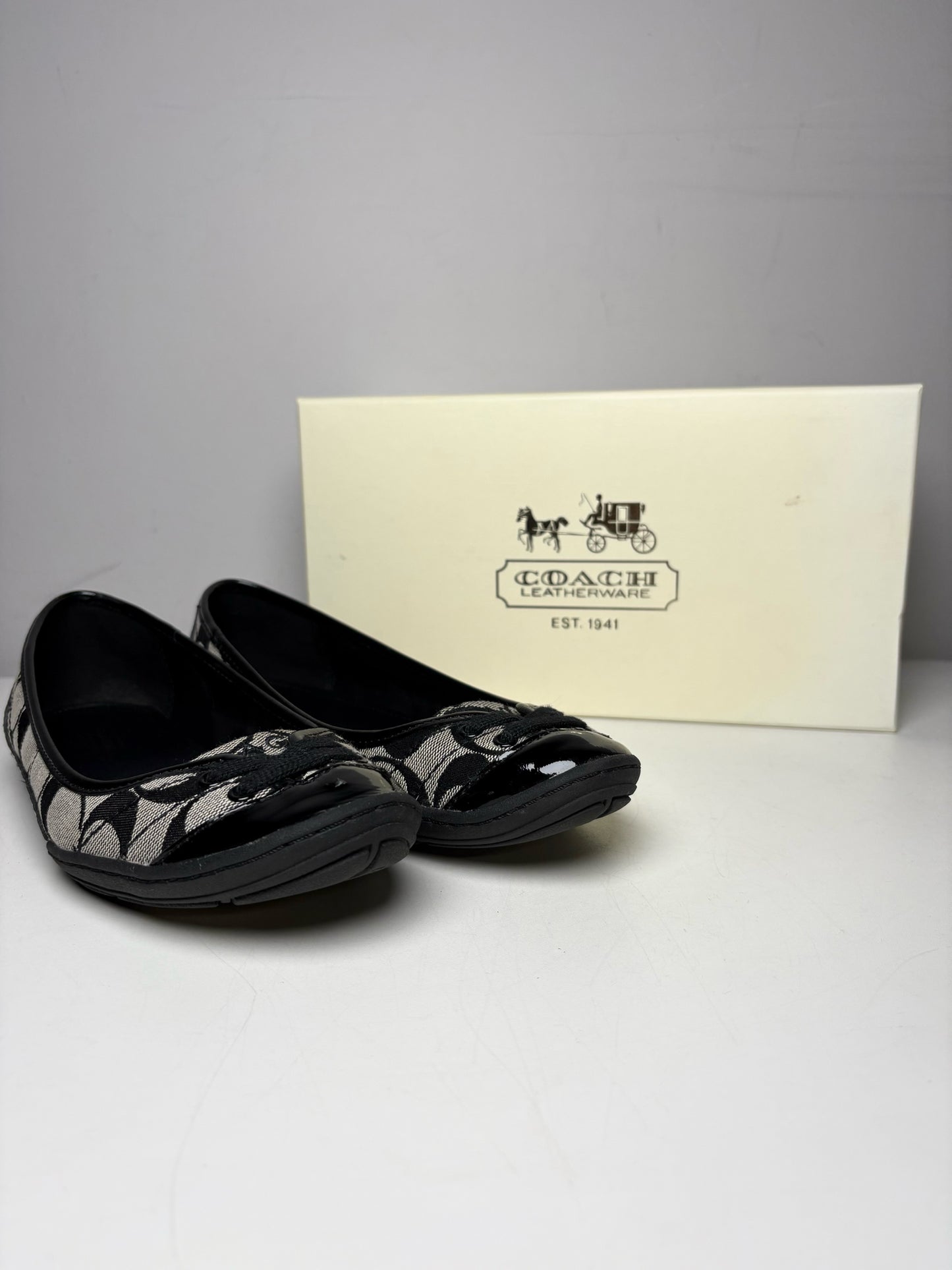 W Pre-Owned 6.5 Coach Black, gray Canvas Patent Leather Trim  Flats P