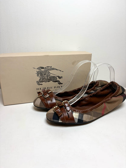 W Shoe Size 40 (10, US) Burberry multi brown Canvas, Leather Women's Flats