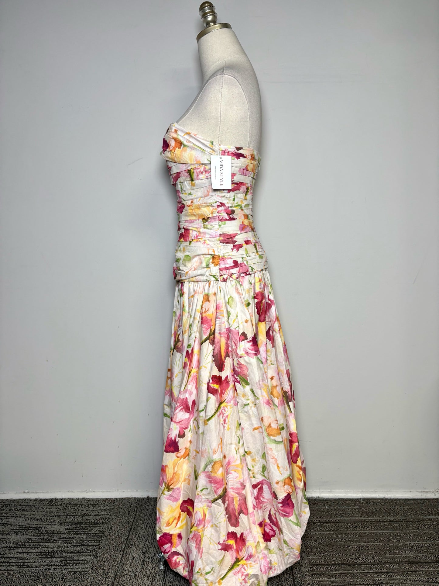 Size 4 Nicholas Pink Floral Print 100% Cotton Pre-owned, NWT Dress