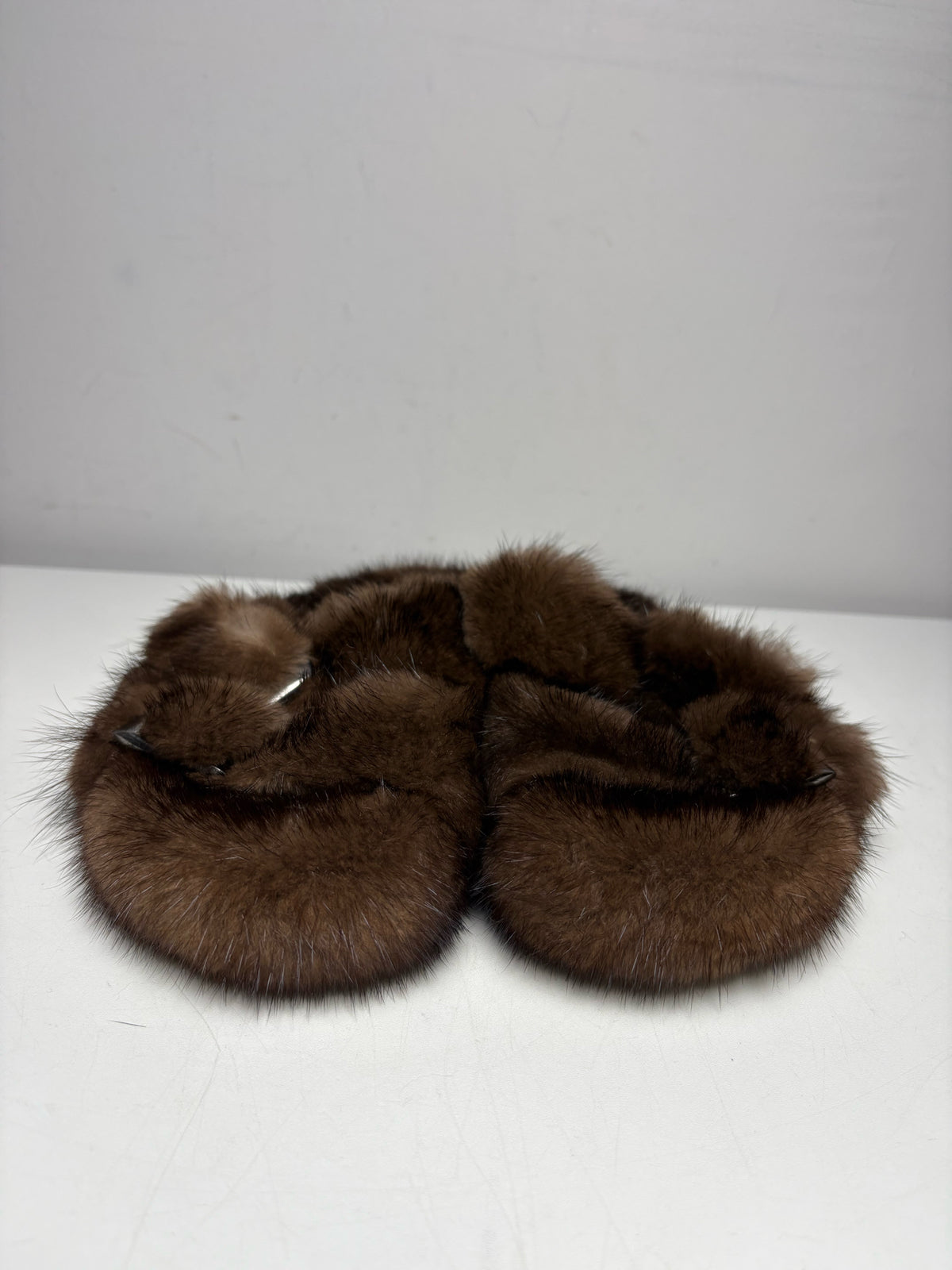 Women's Shoe Size 5 Jennifer Miller Dark Brown Mink NWT Pre-Owned Slippers