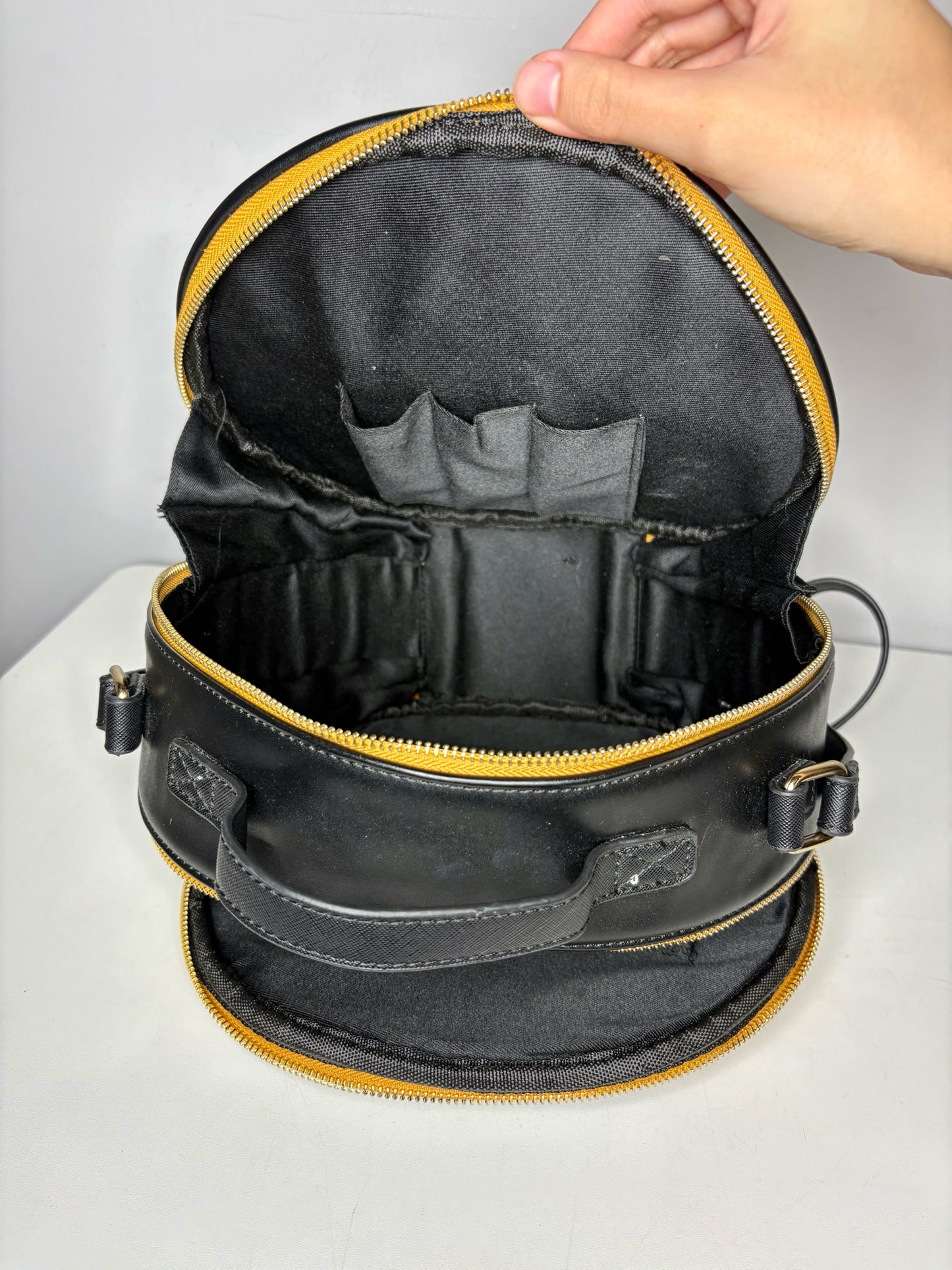 Ollie Quinn Suede Leather Pre-owned Black, Yellow Small Purse