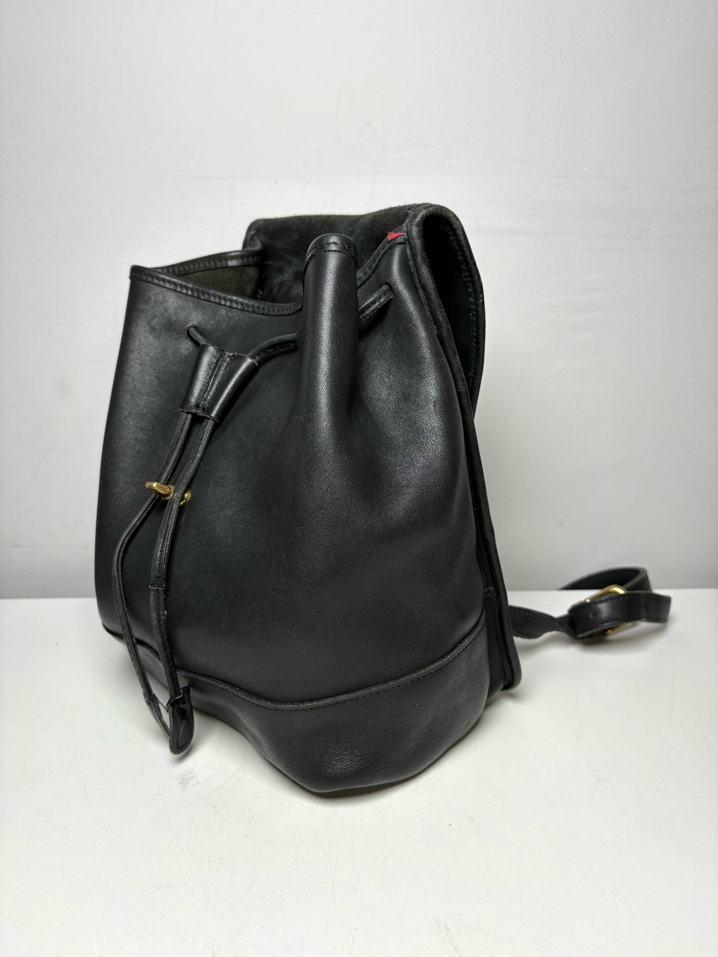Women's Coach 9791 Black Leather Vintage Pre-Owned Medium Backpack