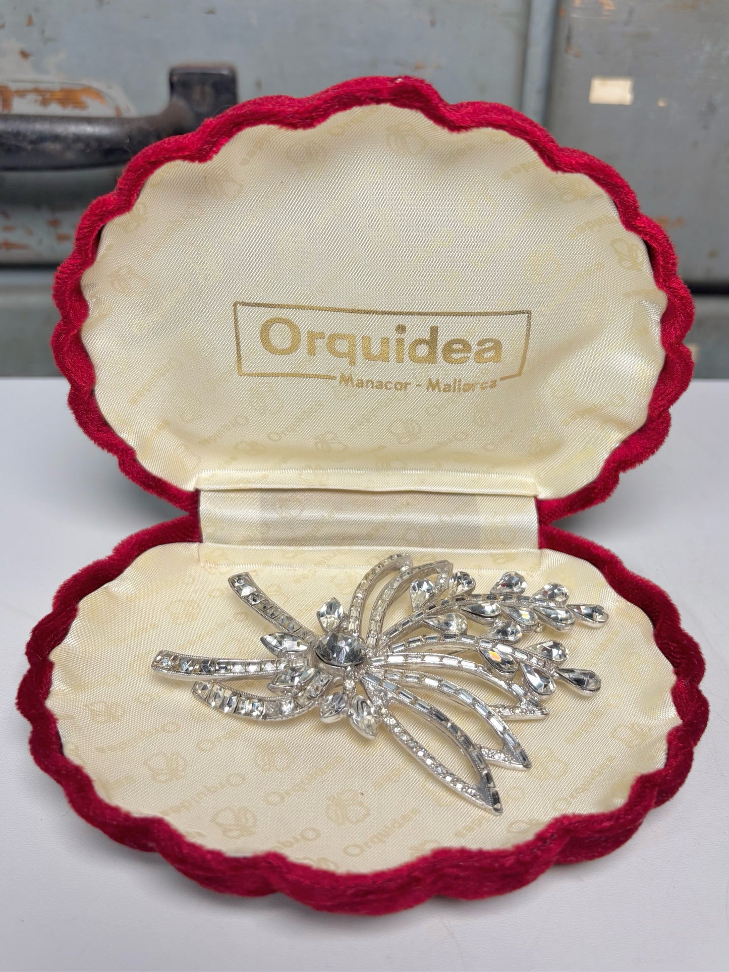 Large Vintage Rhinestone  Floral Bouquet Brooch Silver Pot Metal