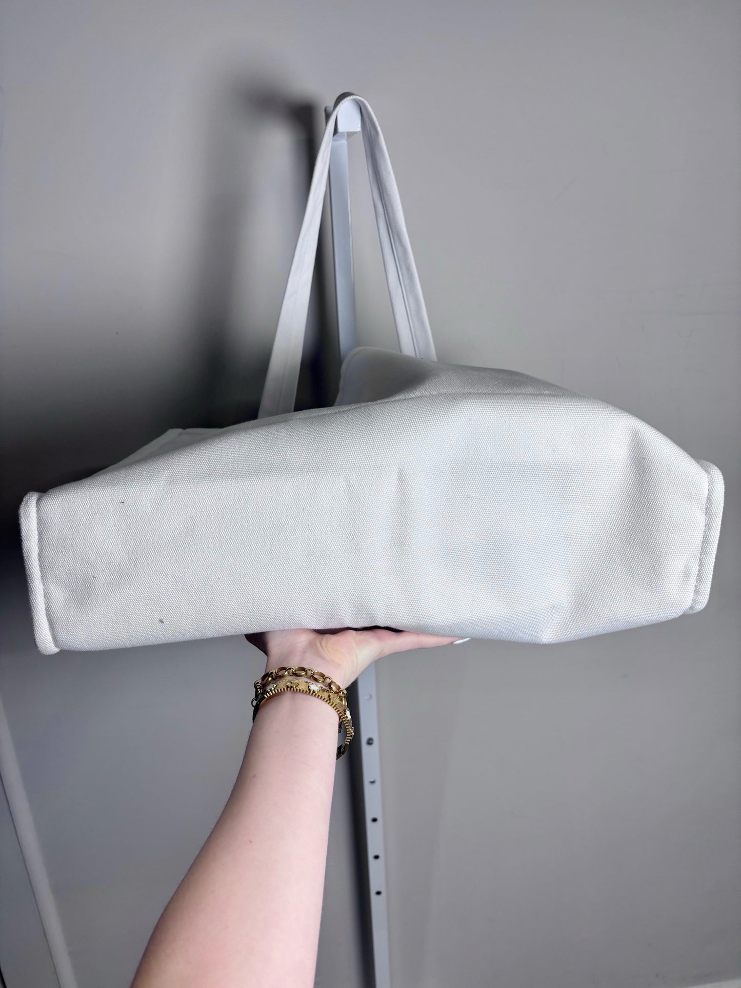 Women's Fiorucci Pre-owned Angels Canvas White Tote Bag
