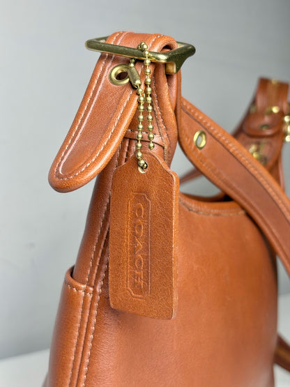 Coach Solid Vintage Leather Pre-owned Caramel Brown Genuine Leather Small Purse