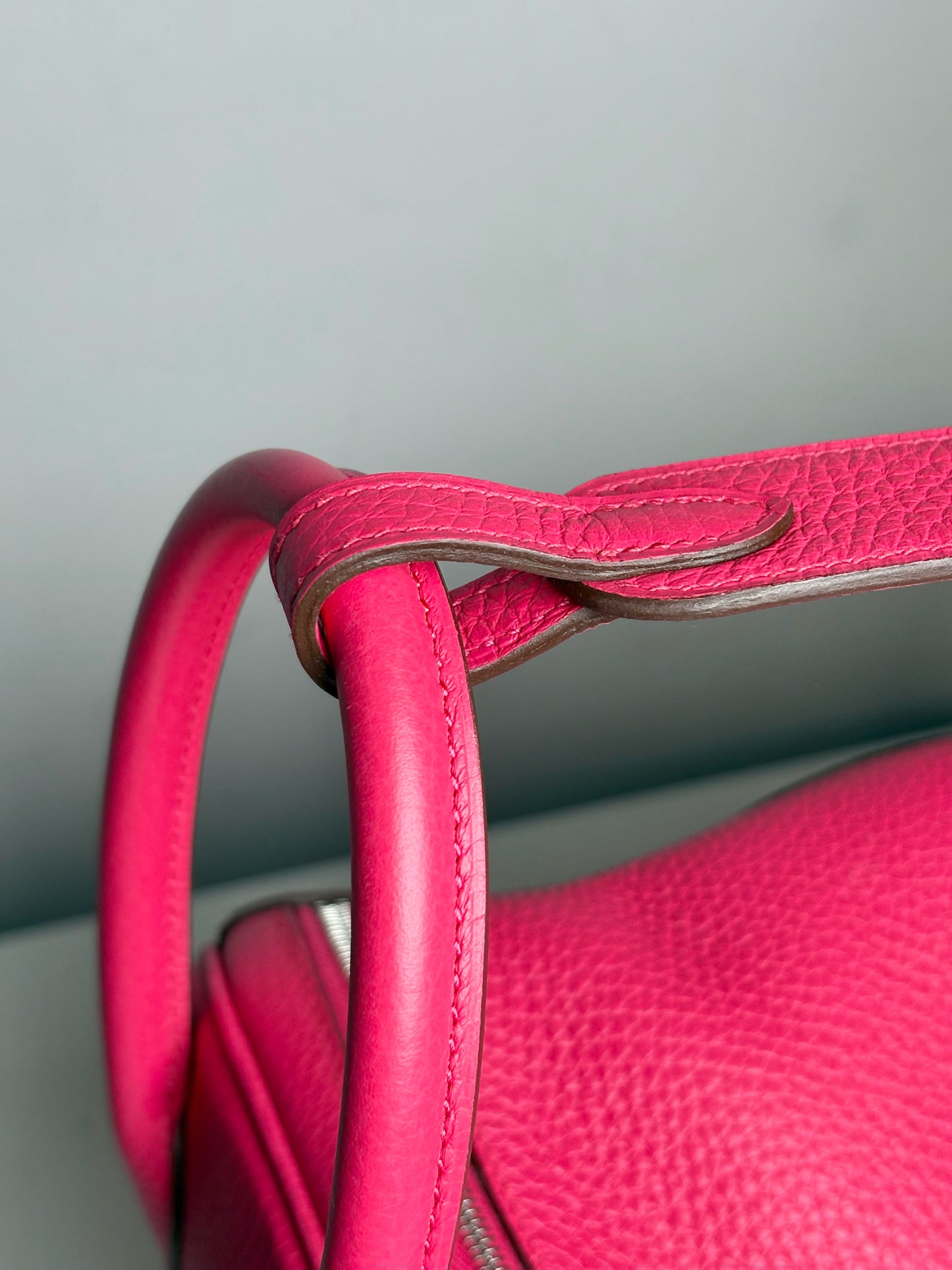 Women's Hermes Clemence Lindy 26 Pink Pre-owned Pink Pebble Grain Leather Purse