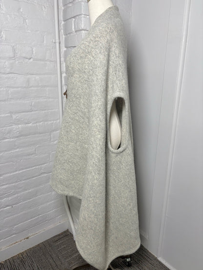 Women Size One Size Mirabell Salzburg Gray Poncho