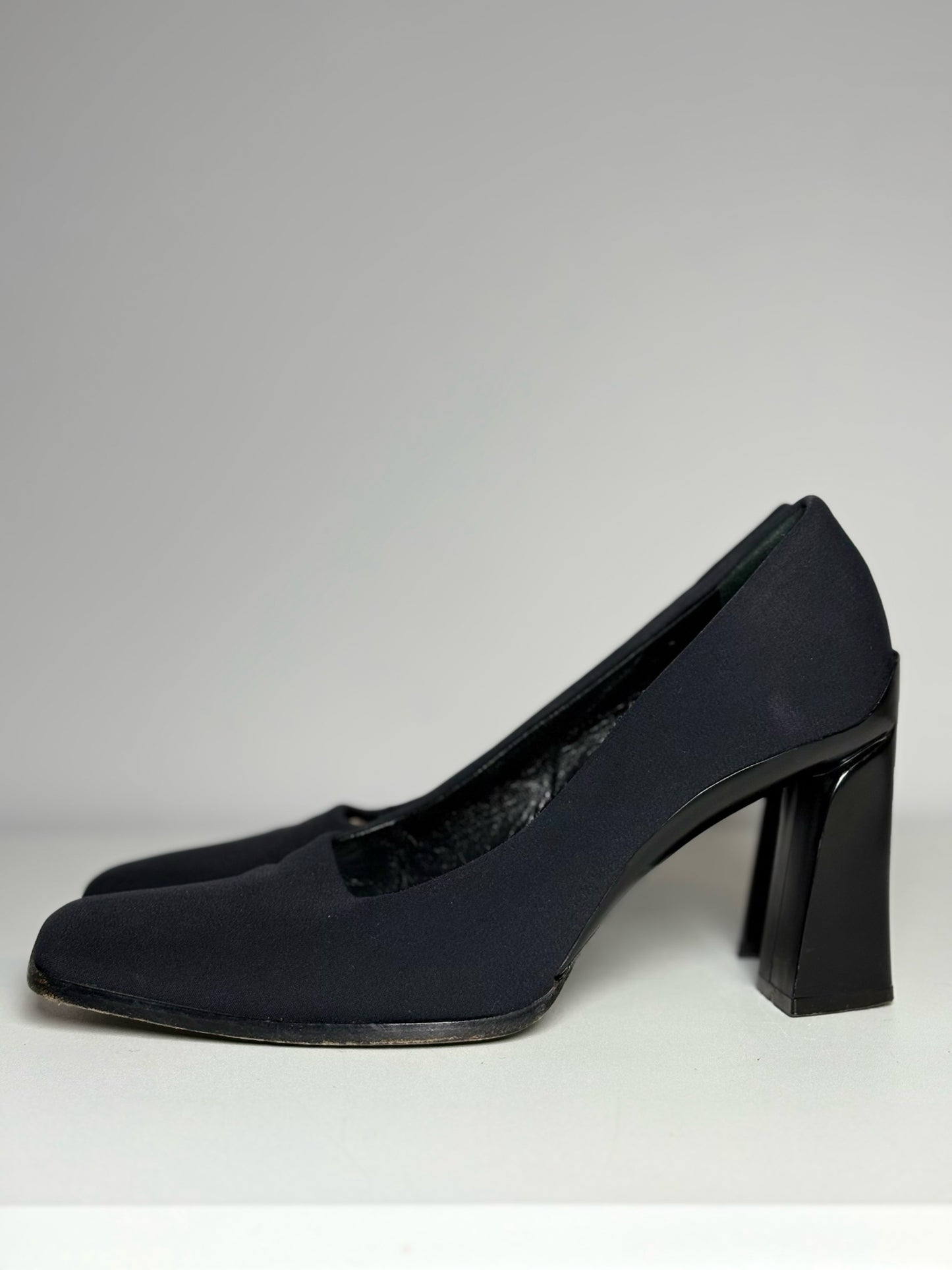 W Shoe Size 39 (8 - 8.5) Prada Black Neoprene (Possibly) Vintage Heels