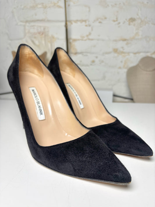 W Shoe Size 38.5 (7.5 US) Manolo Blahnik Black Leather Suede Heels