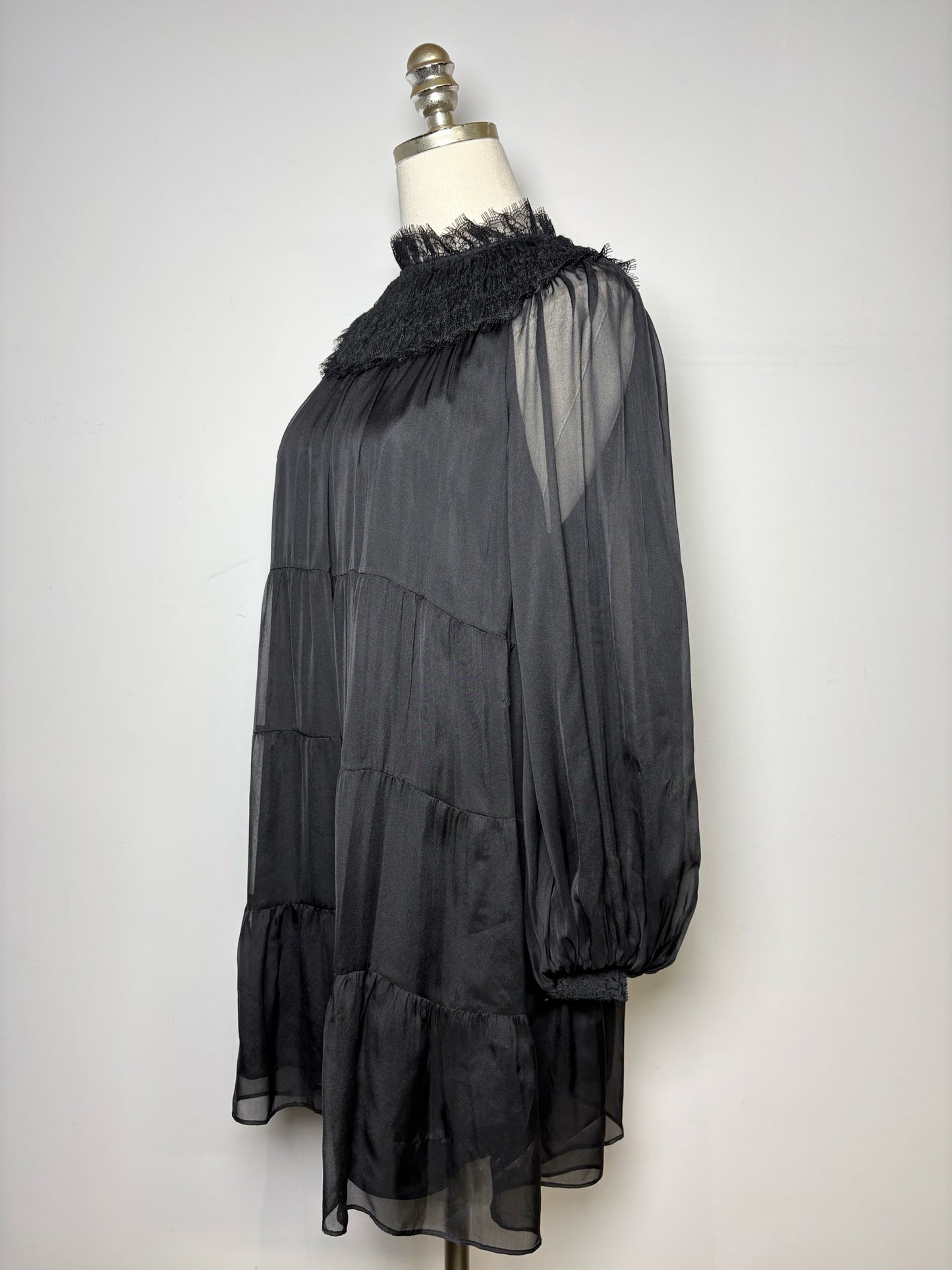 Women Size 8 Alice + Olivia Black Solid Nylon Pre-owned Dress