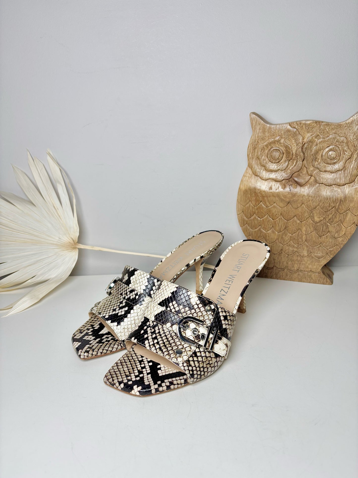 W Shoe Size 9.5 Stuart Weitzman Black, Cream Snakeskin Print  Leather Mules