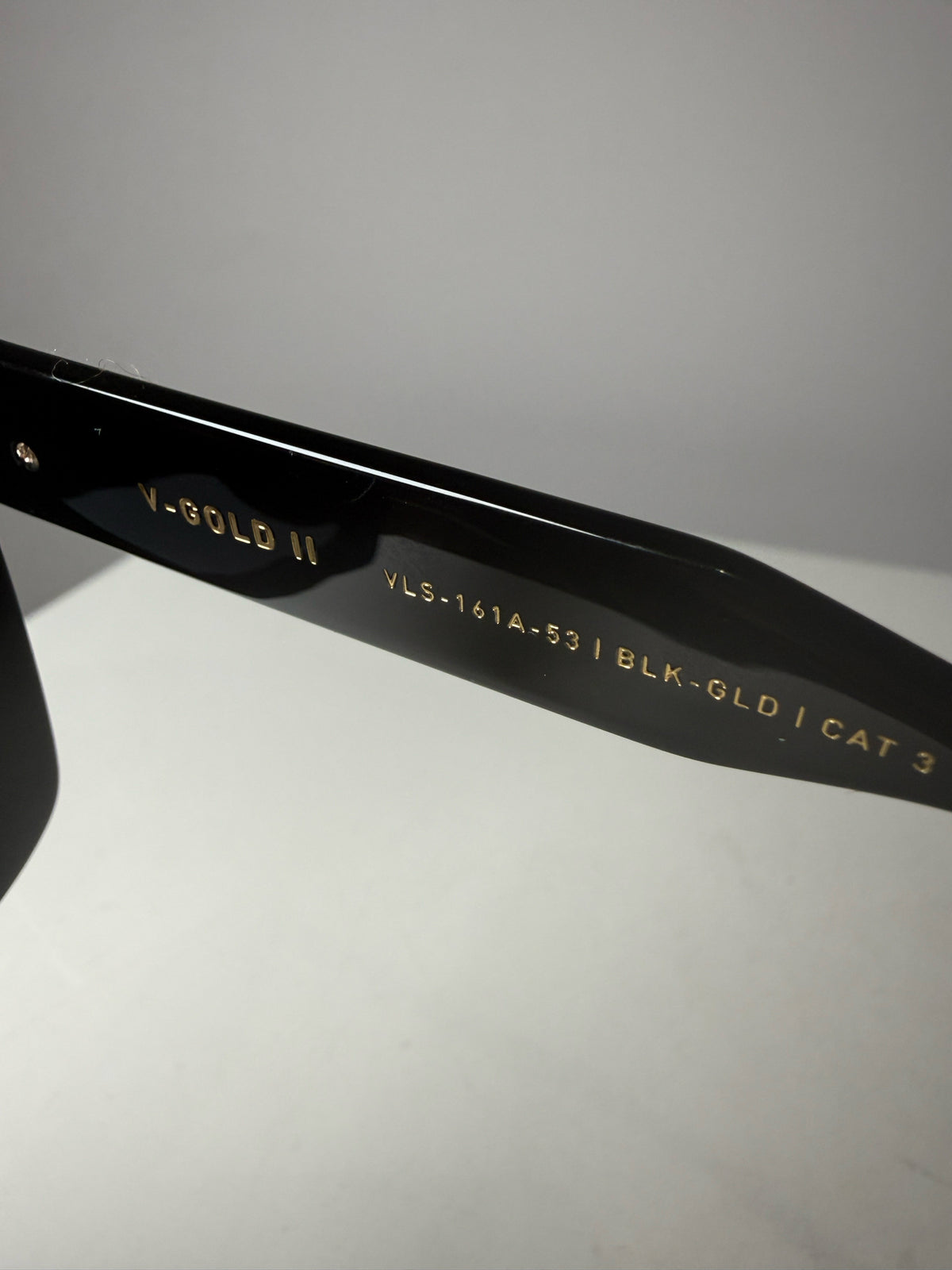 Valentino Garavani V Gold II Sunglasses Women's Pre-owned Black Acetate