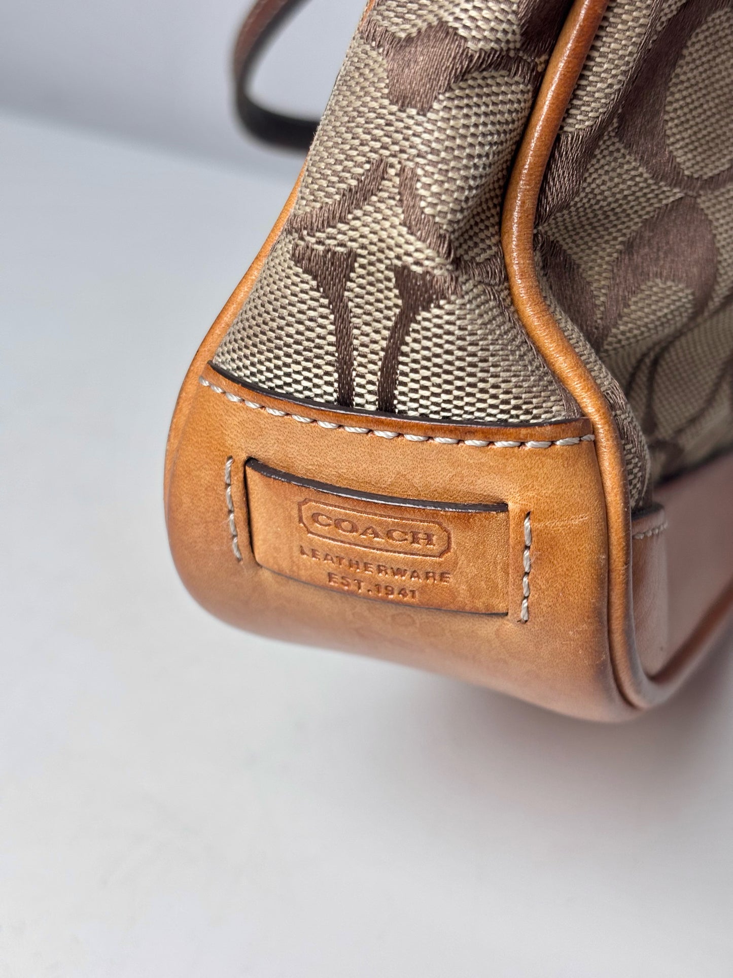 Coach Signature Monogram Vintage Canvas, Leather Pre-owned Brown, Beige Purse