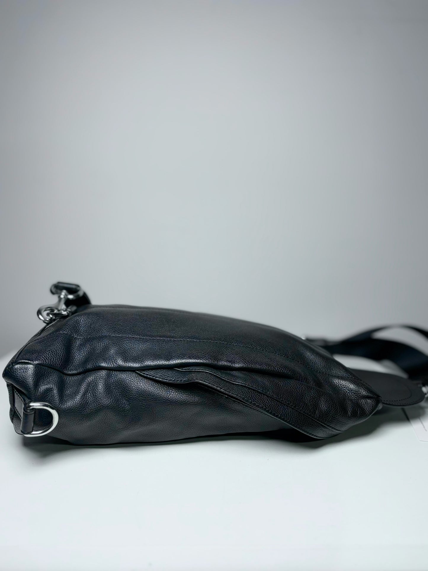 Coach Black Leather Solid Men'sThompson Sling Bag